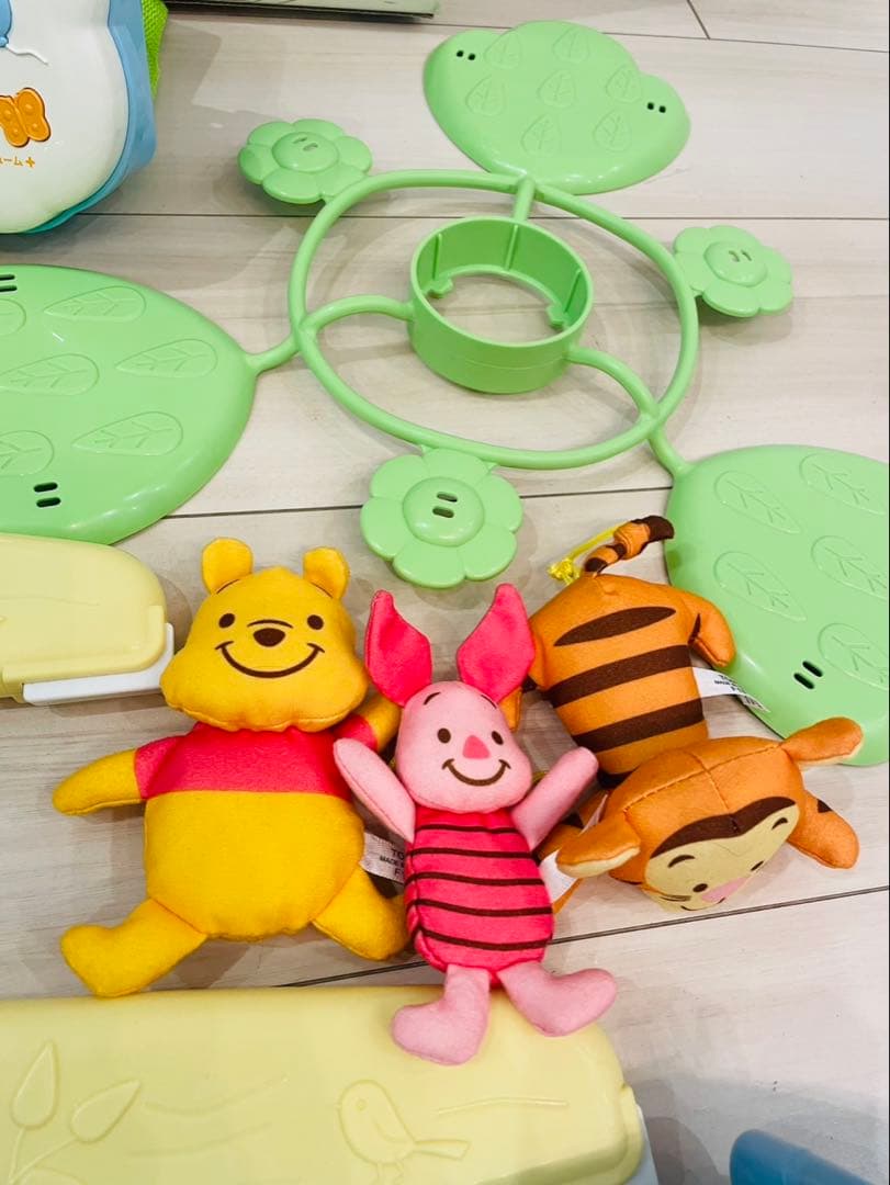 新型 くまのプーさん えらべる回転 ６WAY ジムにへんしんメリー