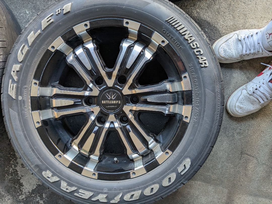 ゆーあ ロクサーニバトルシップ2 17インチタイヤホイールセット