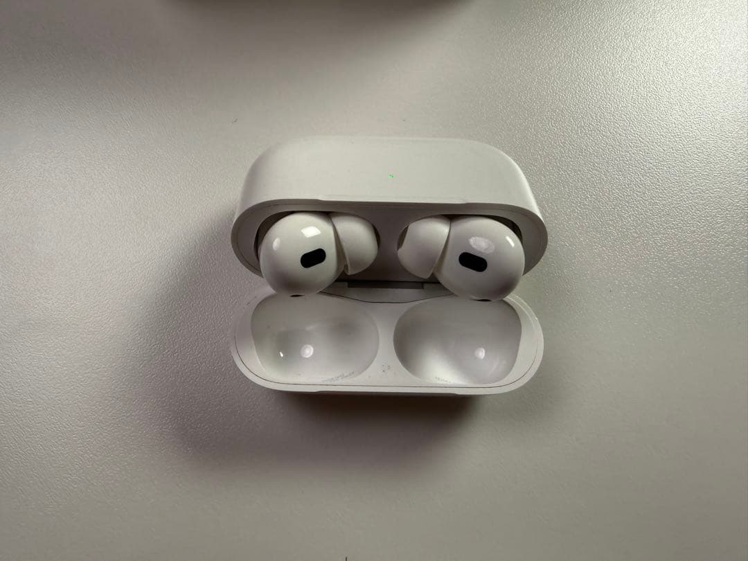 め*様 AirPods Pro 第2世代 - MagSafe充電ケース(USB-