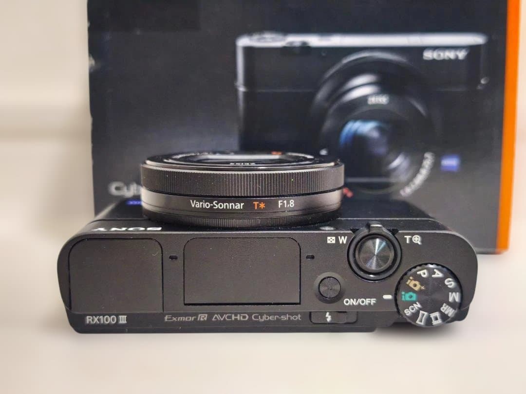 ソニー　SONY Cyber-shot DSC-RX100M3