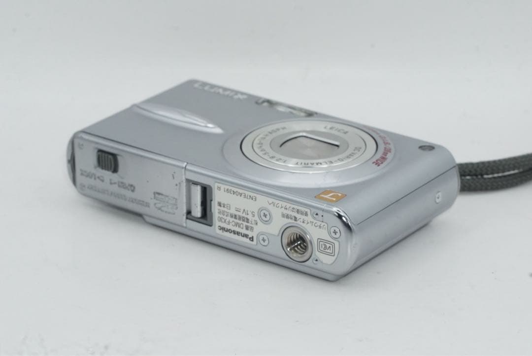デジタルカメラ Panasonic DMC-FX30