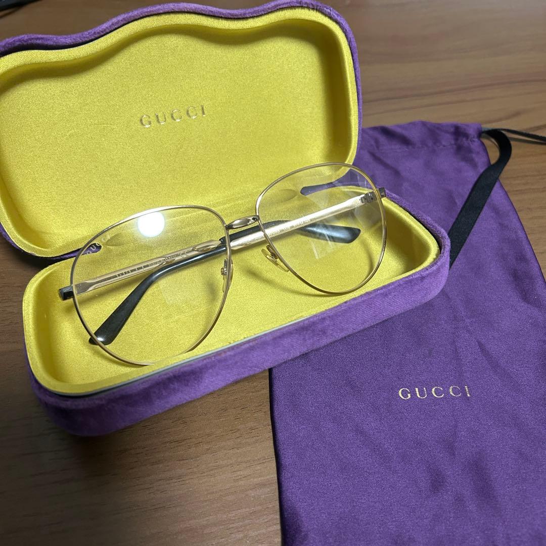 GUCCI サングラス BTS テテ V着用