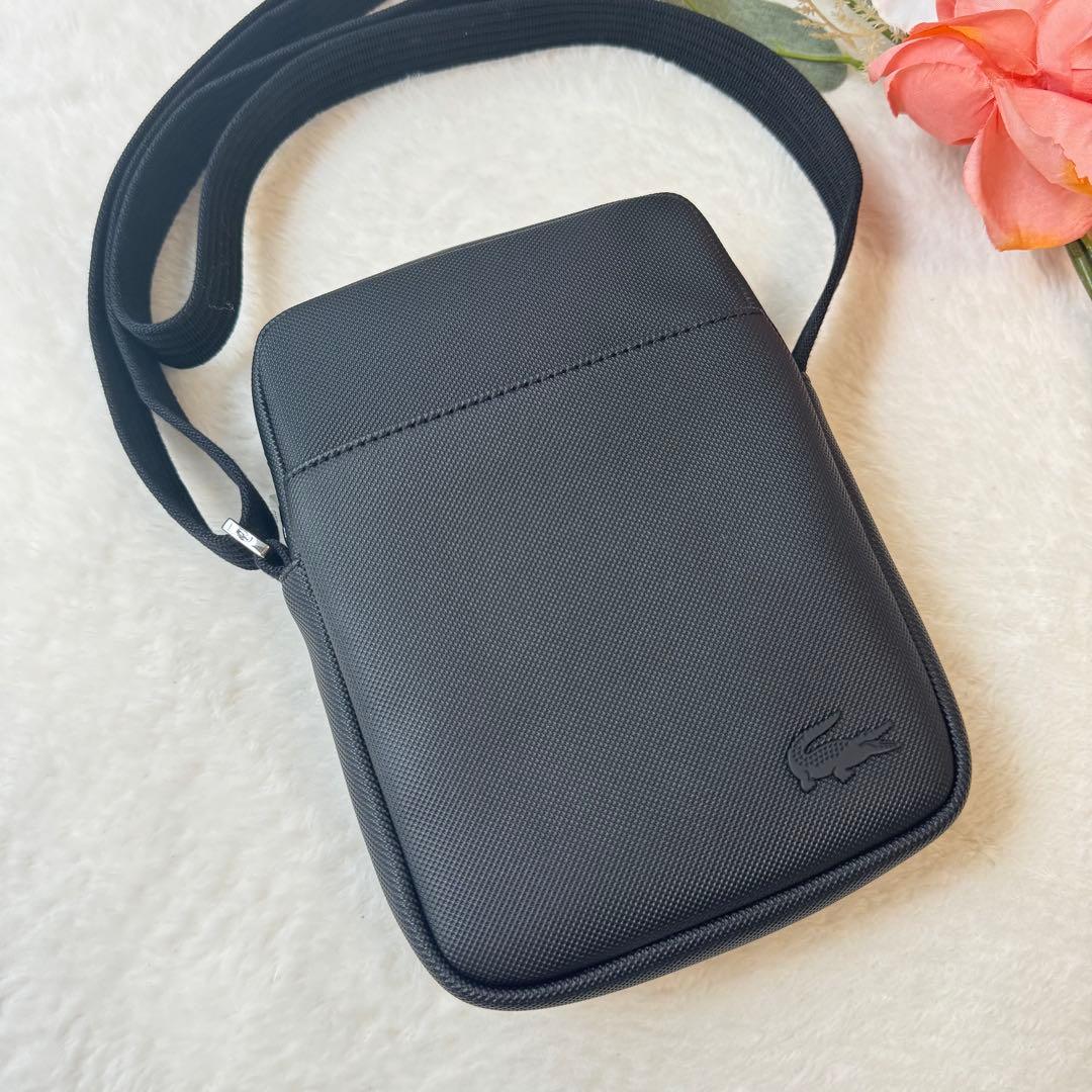 現行モデル✨ラコステ　メンズクラシック バーティカルカメラバッグ　LACOSTE