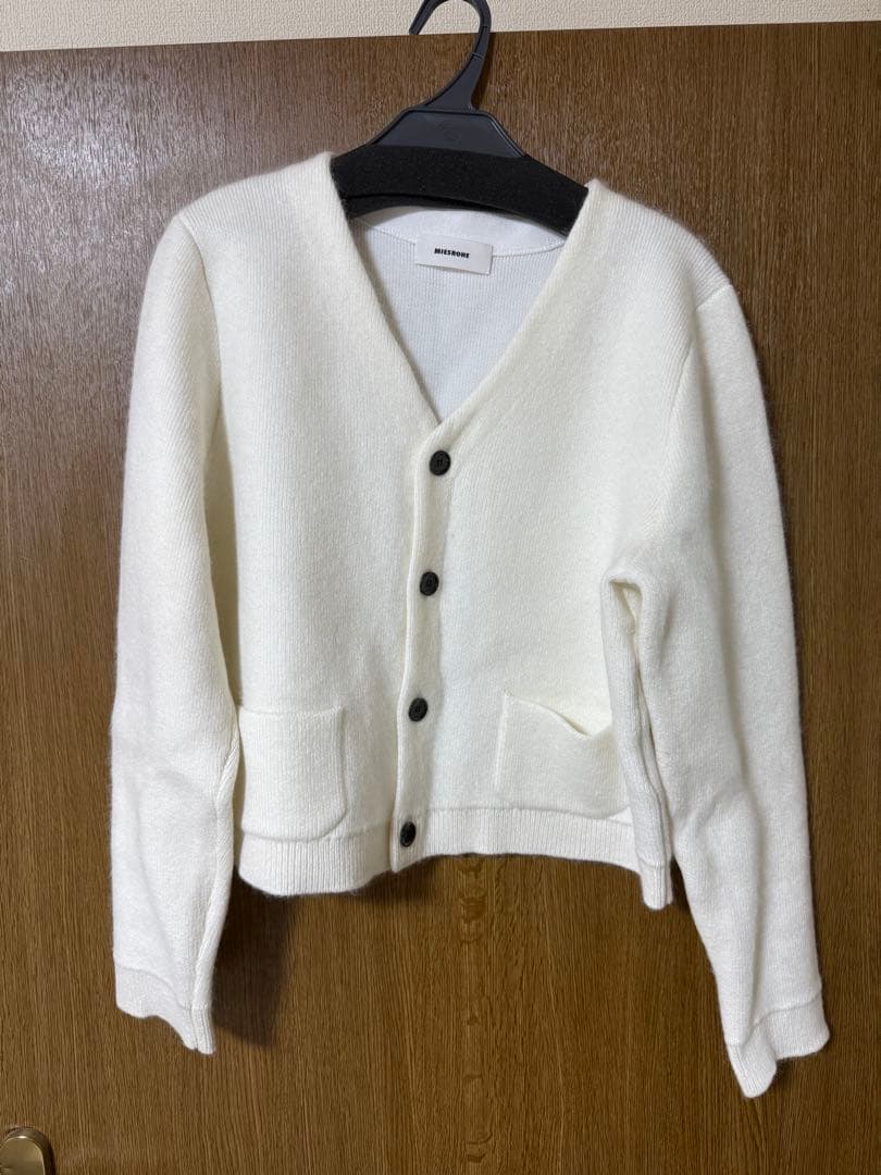 ウォッシャブルコンパクトシャギーＶカーデ MIESROHE