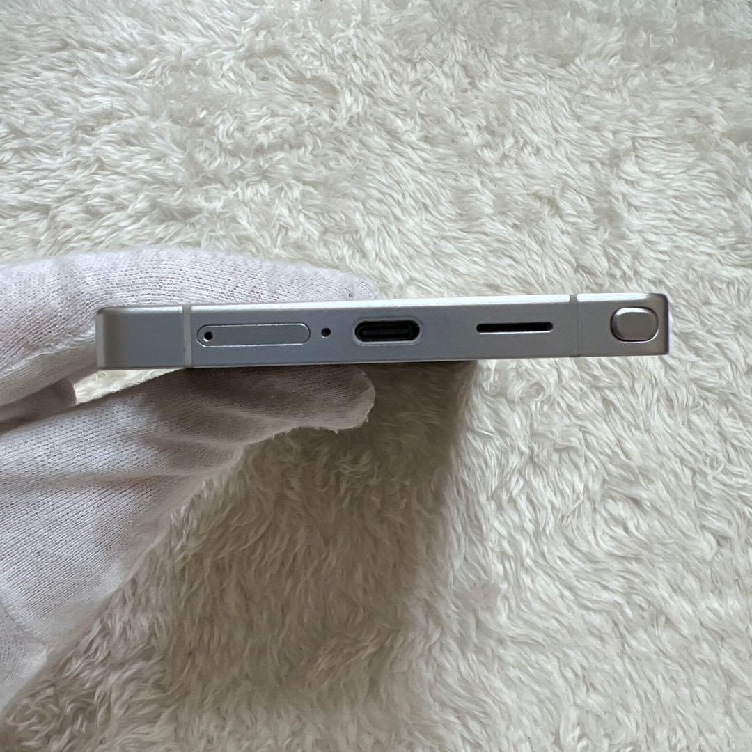 Galaxy S25 ultra 256GB ホワイトシルバー美品 i65