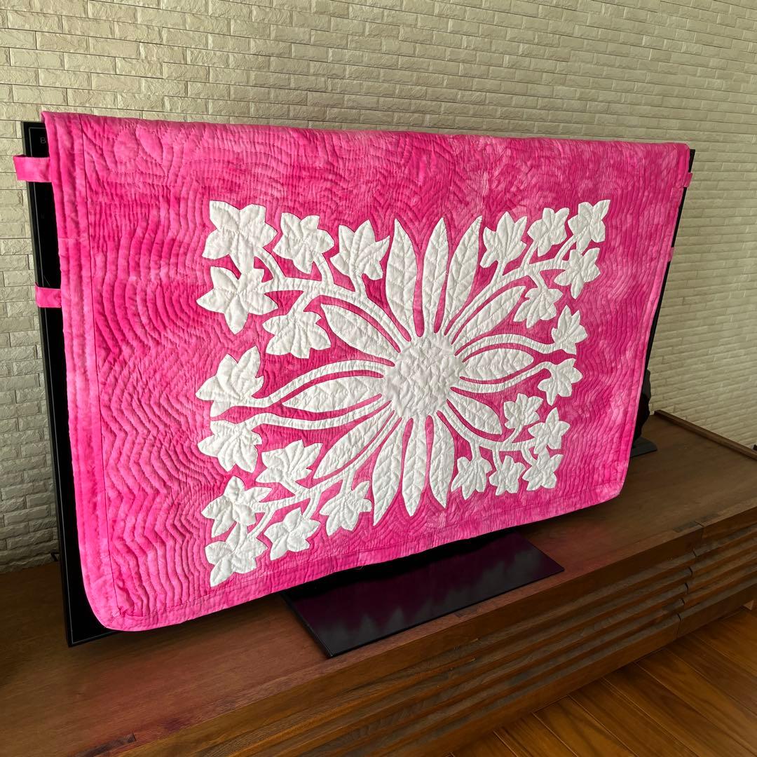 ハワイアンキルト　テレビカバー