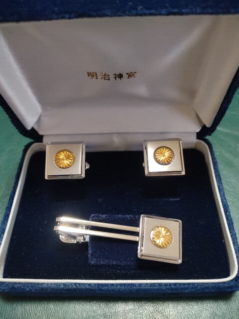 【K18】明治神宮K18＆シルバーネクタイピン·カフスセット!!