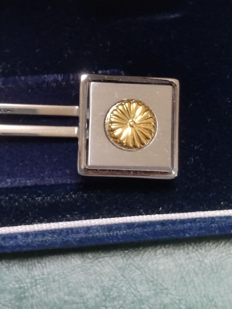 【K18】明治神宮K18＆シルバーネクタイピン·カフスセット!!