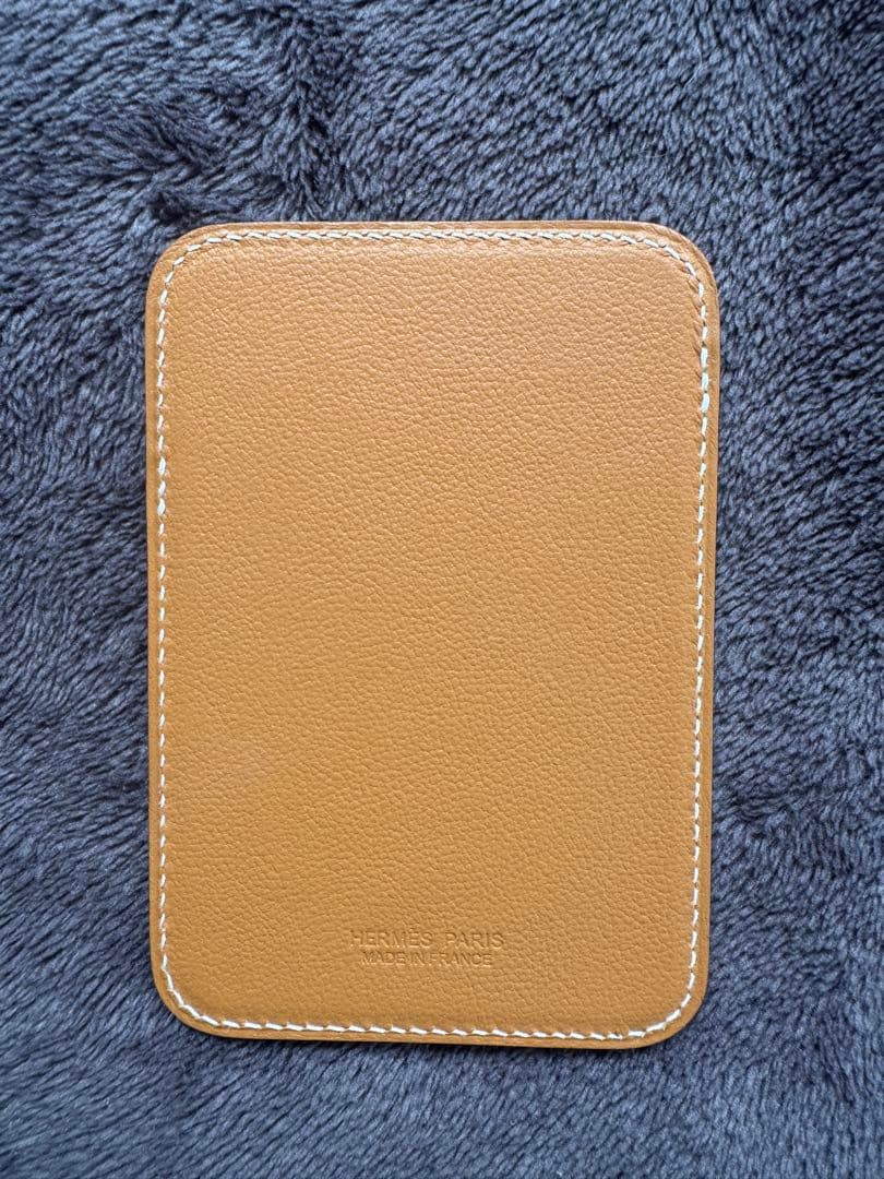 HERMES エルメス　エマン　ゼブラ MagSafe対応携帯カードホルダー