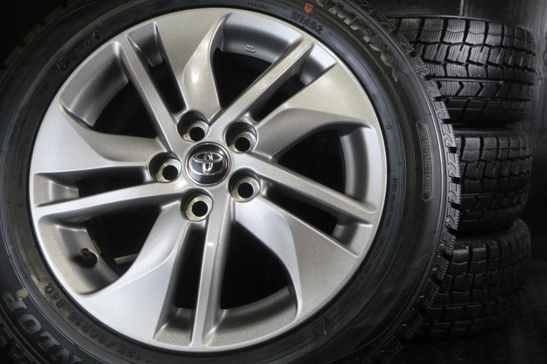 美品 トヨタ純正 170系シエンタ 極上山 国産スタッドレス 185/60R15