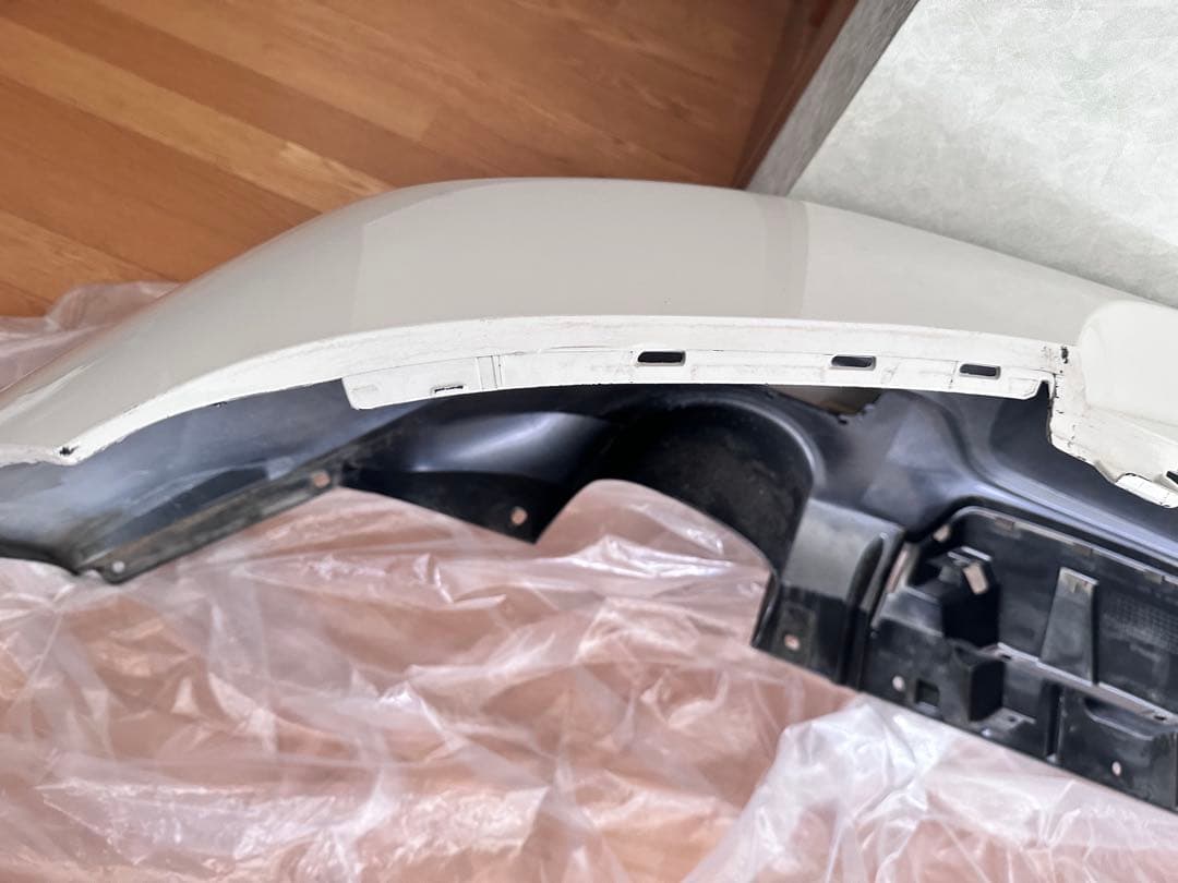 gr86 リアバンパー　ホワイトパール