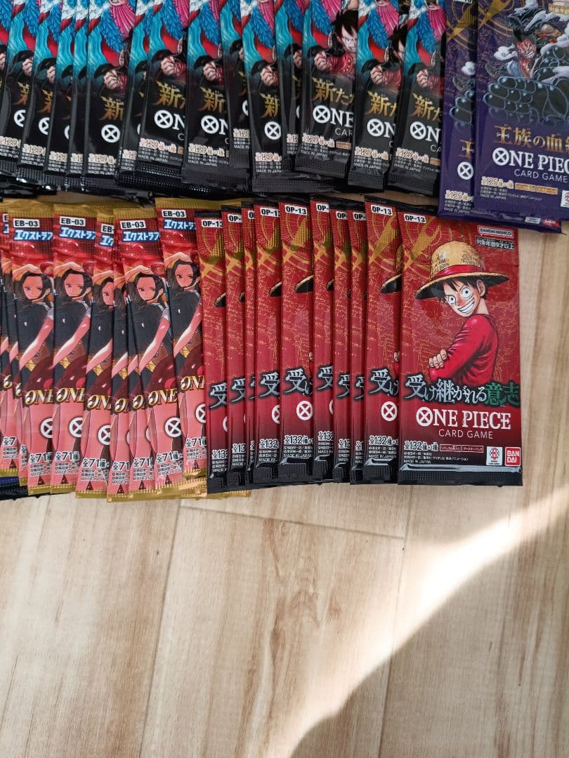 ワンピースカード　パックまとめて★137パック