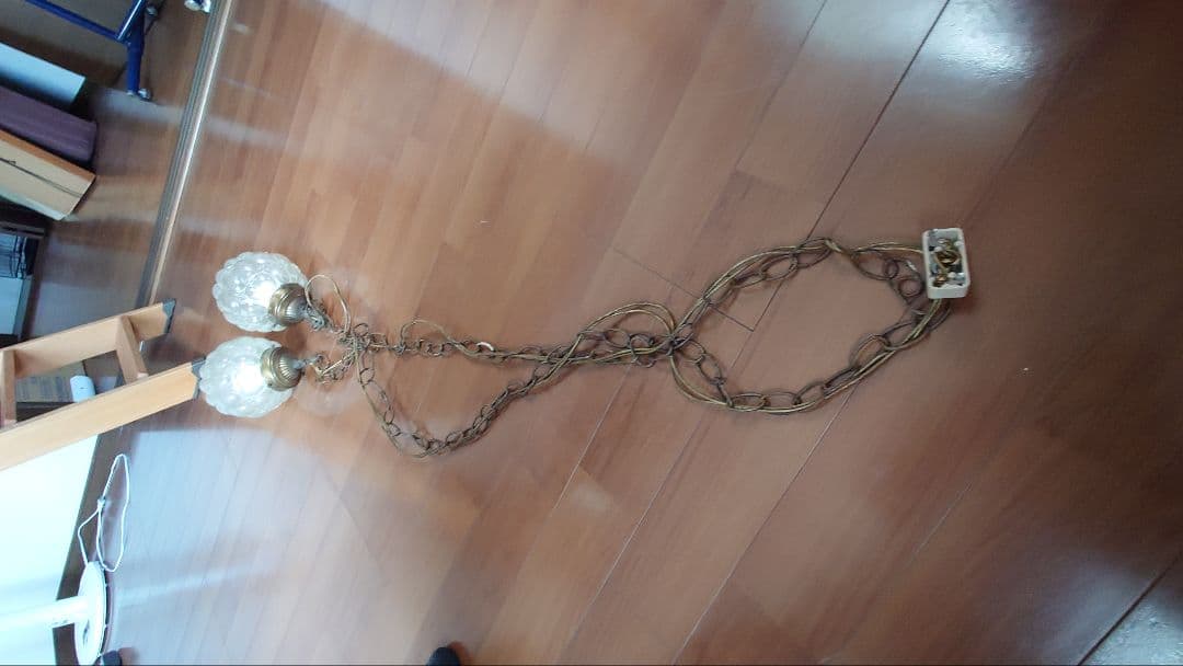 アンティーク。クリアガラス ボール型シャンデリア 2灯