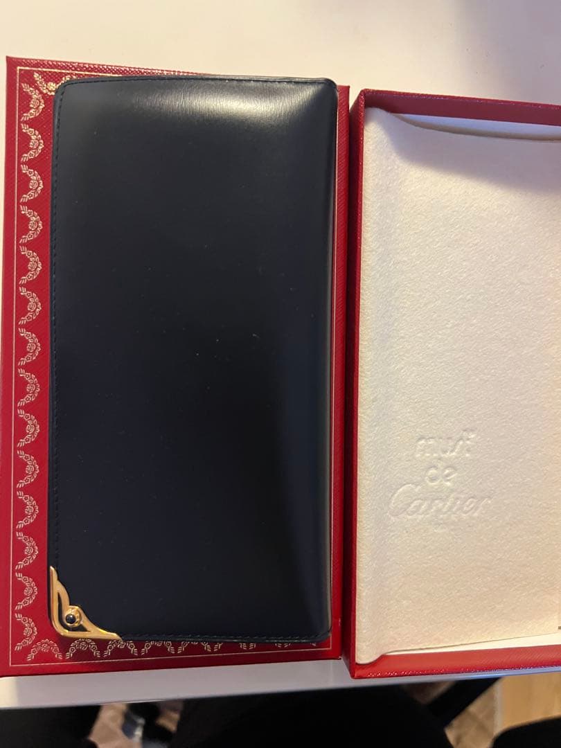 Cartier ネイビー レザー 長財布