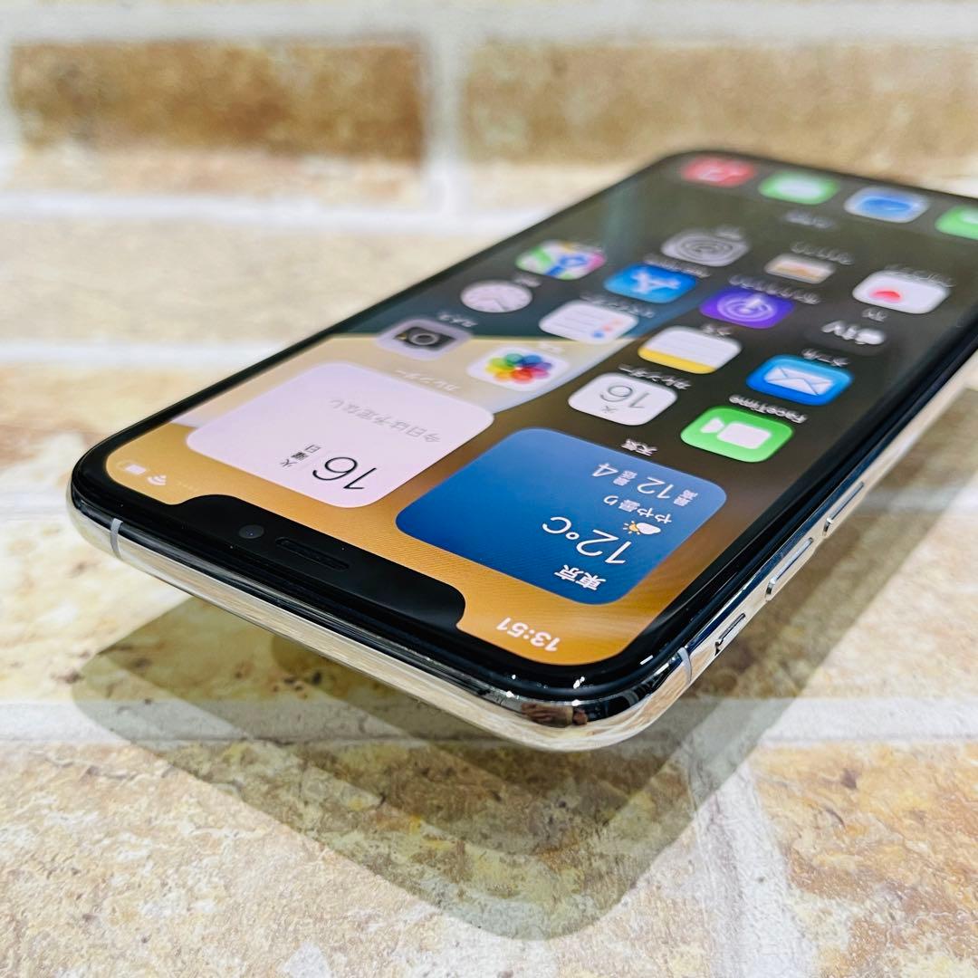 SIMフリー iPhoneXS 256GB シルバー 電池良好