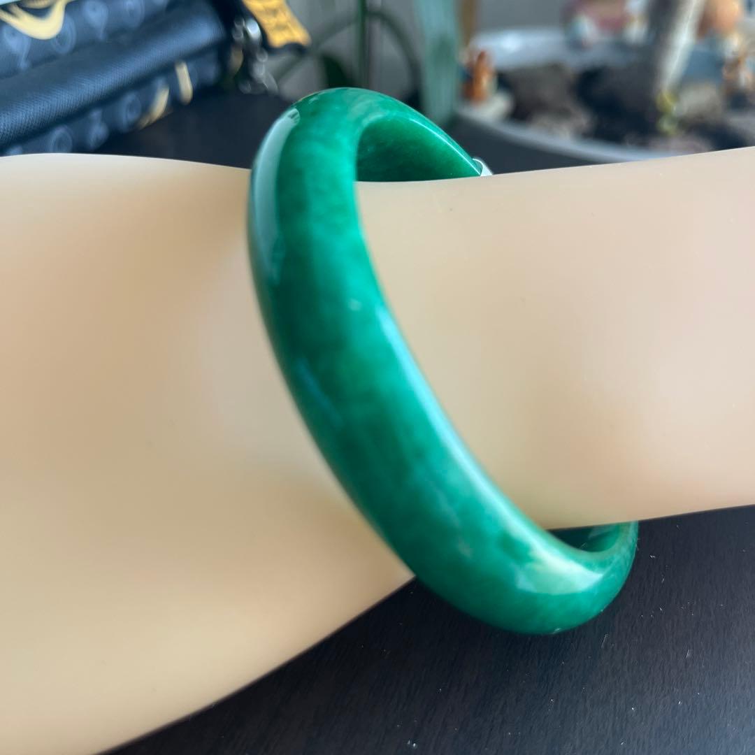 ☆華麗！！艶抜群 天然ひすい翡翠 濃緑翡翠バングル