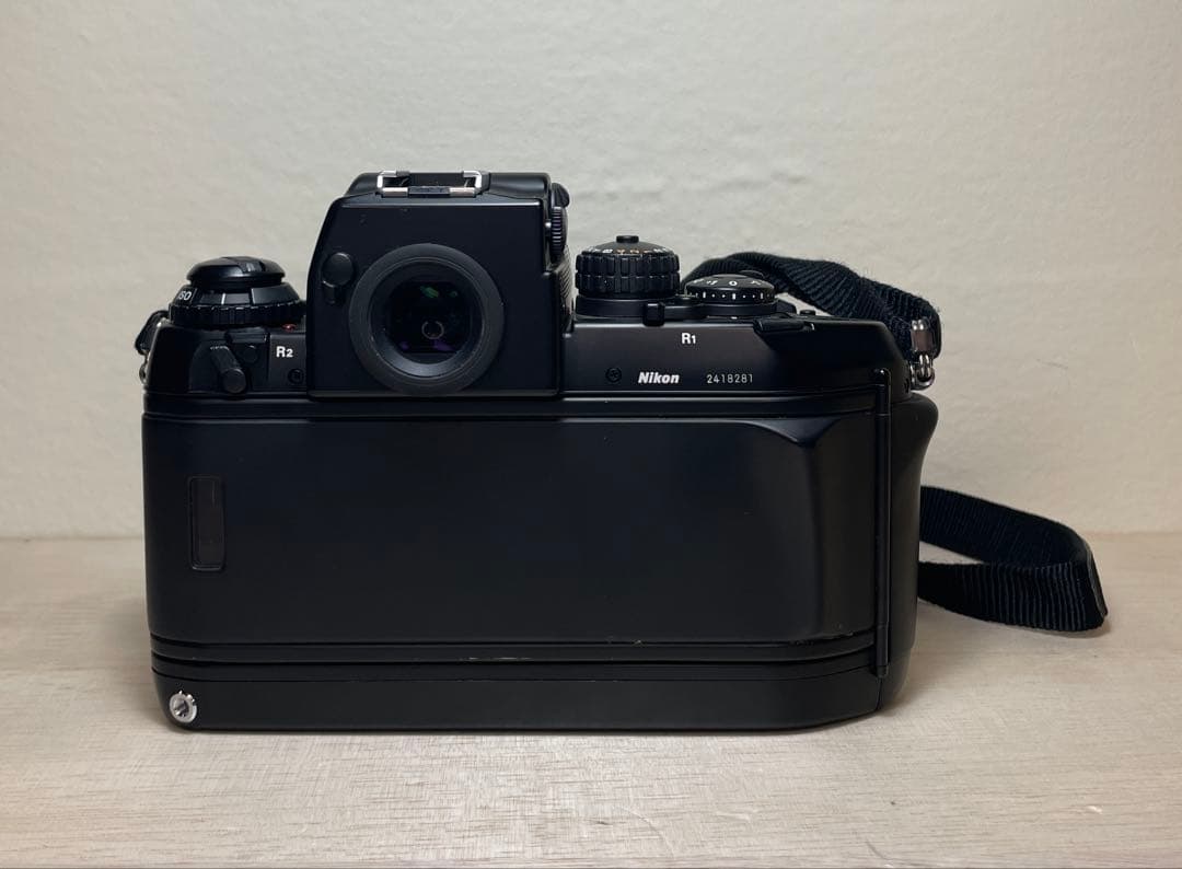 Nikon F4 35-70mm 1:3.3-4.5 ニコン フィルムカメラ