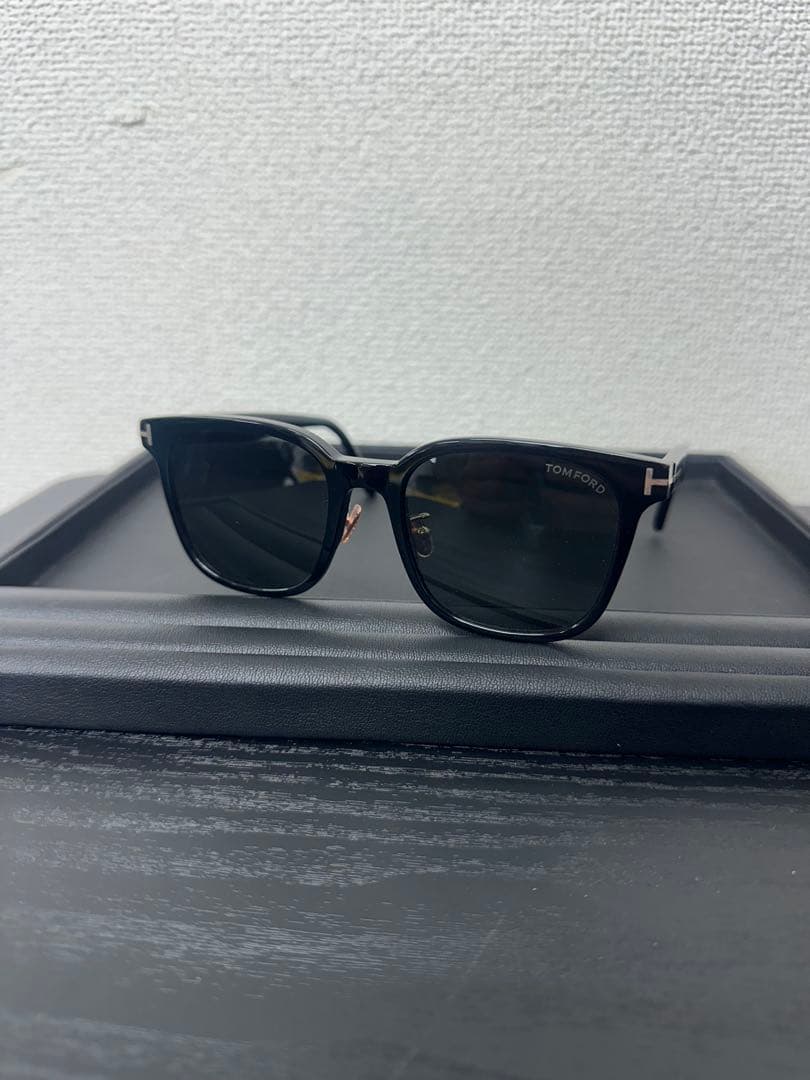 【TOM FORD 】トムフォード　サングラス
