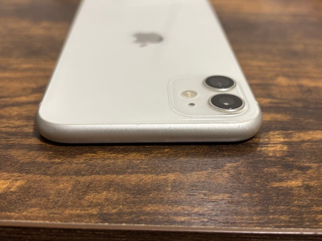 Apple iPhone 11 ホワイト 128g 本体