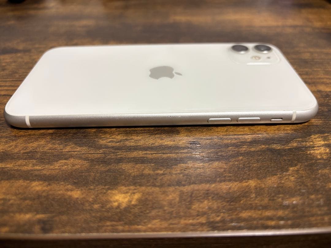 Apple iPhone 11 ホワイト 128g 本体