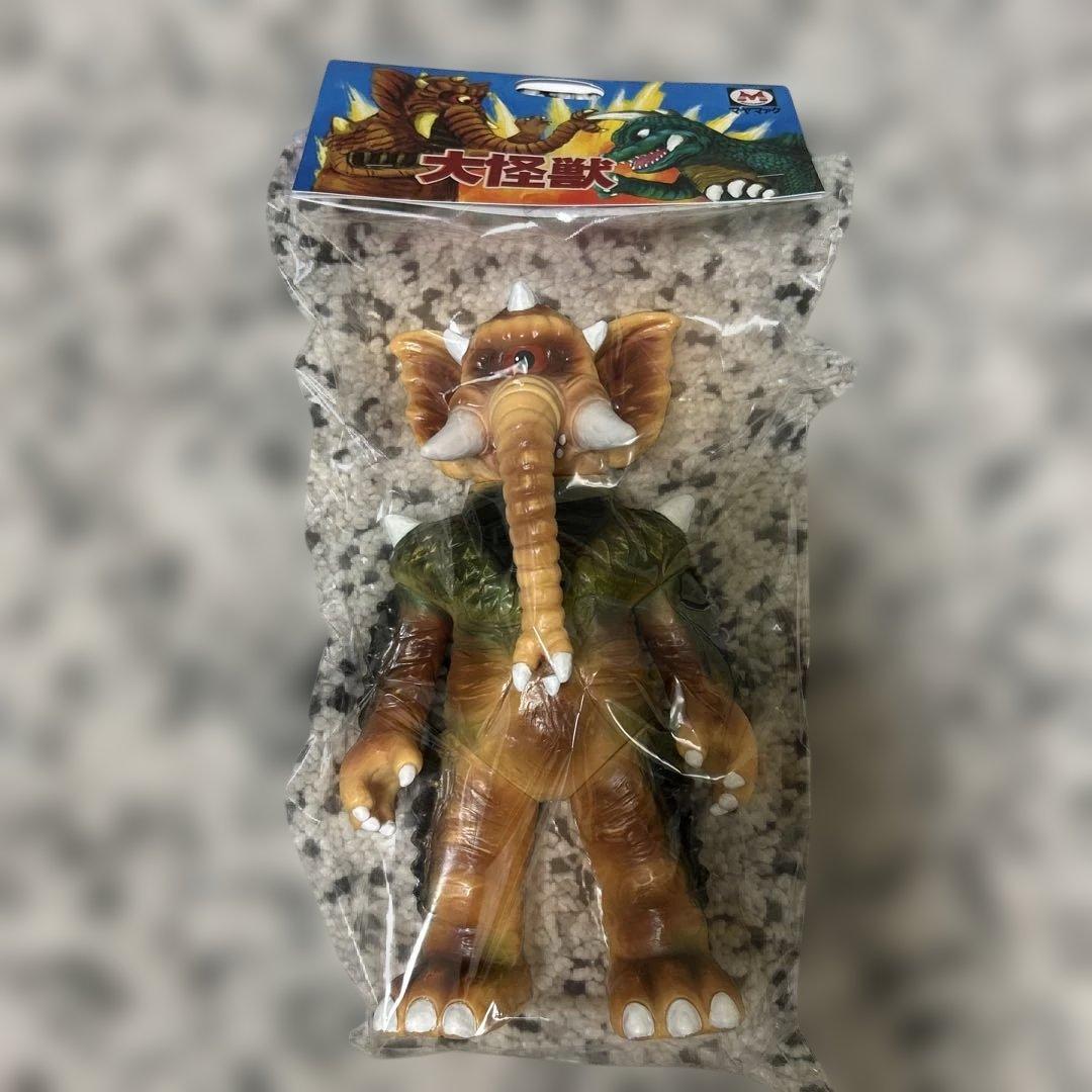 未開封 マヤマァク グザラ ソフビ