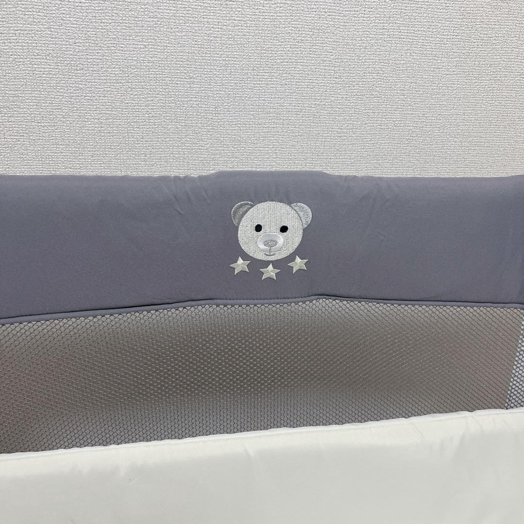 【美品】アップリカ　ココネルエアーAB ベビーベッド　グレーベアー
