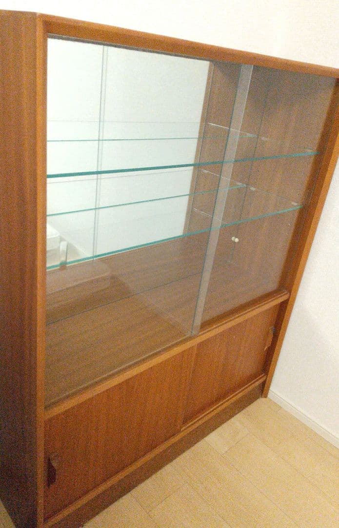 【送料込】Herbert E.Gibbs チーク材 ヴィンテージキャビネット