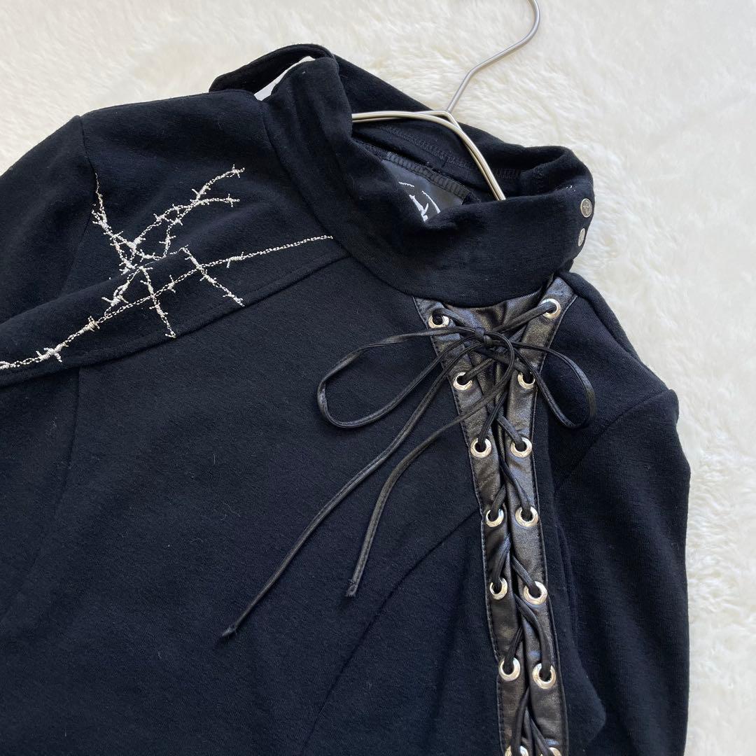 OZZ ON HIKOZOH レースアップ 刺繍 長袖トップス 黒