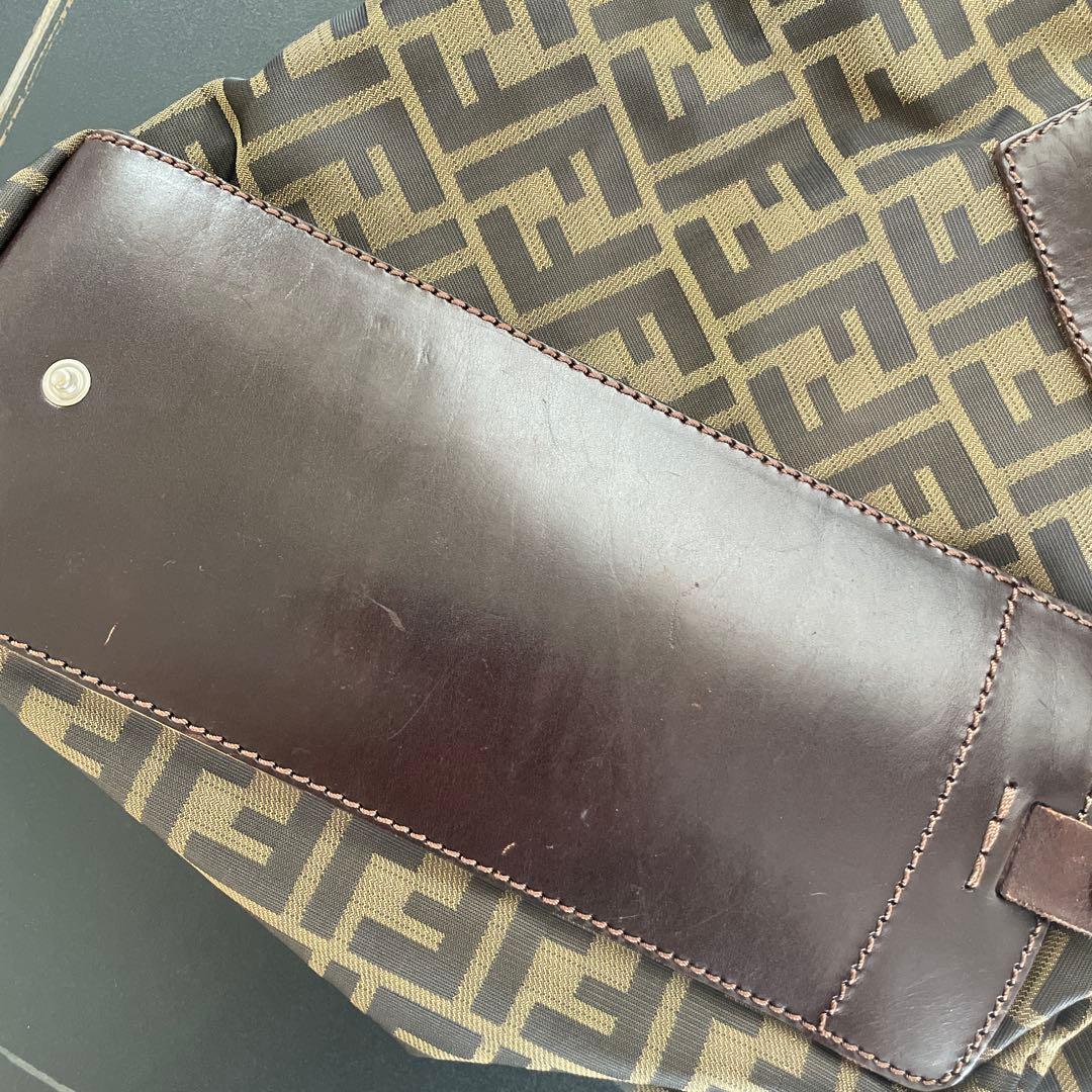 ✨良品✨FENDI フェンディ トートバッグ ズッカ柄 ナイロン 本革 ブラウン