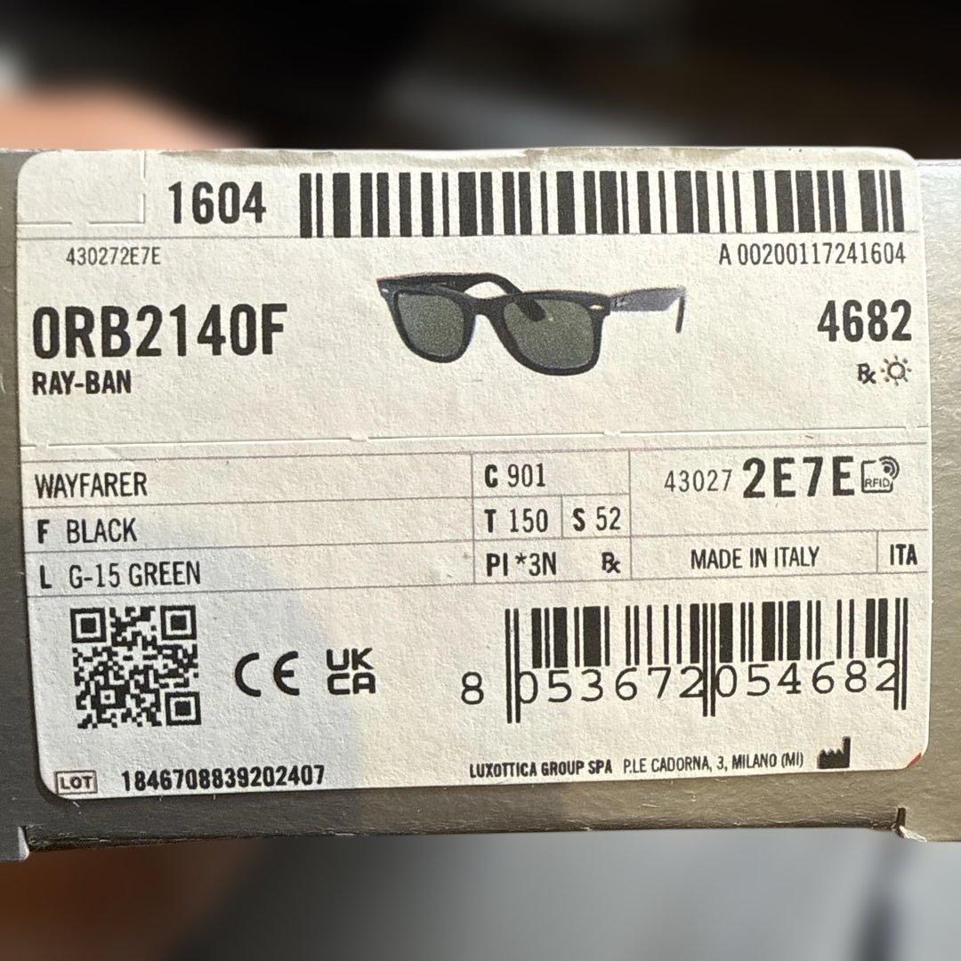 Ray-Ban ORB2140F ウェイファーラー　調光レンズ