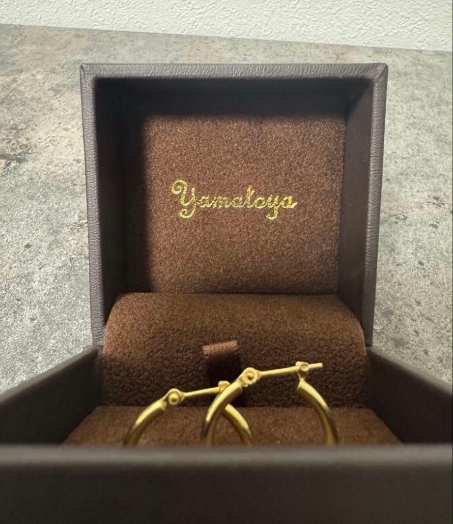 K18 刻印入り フープ ピアス 両耳 イエローゴールド