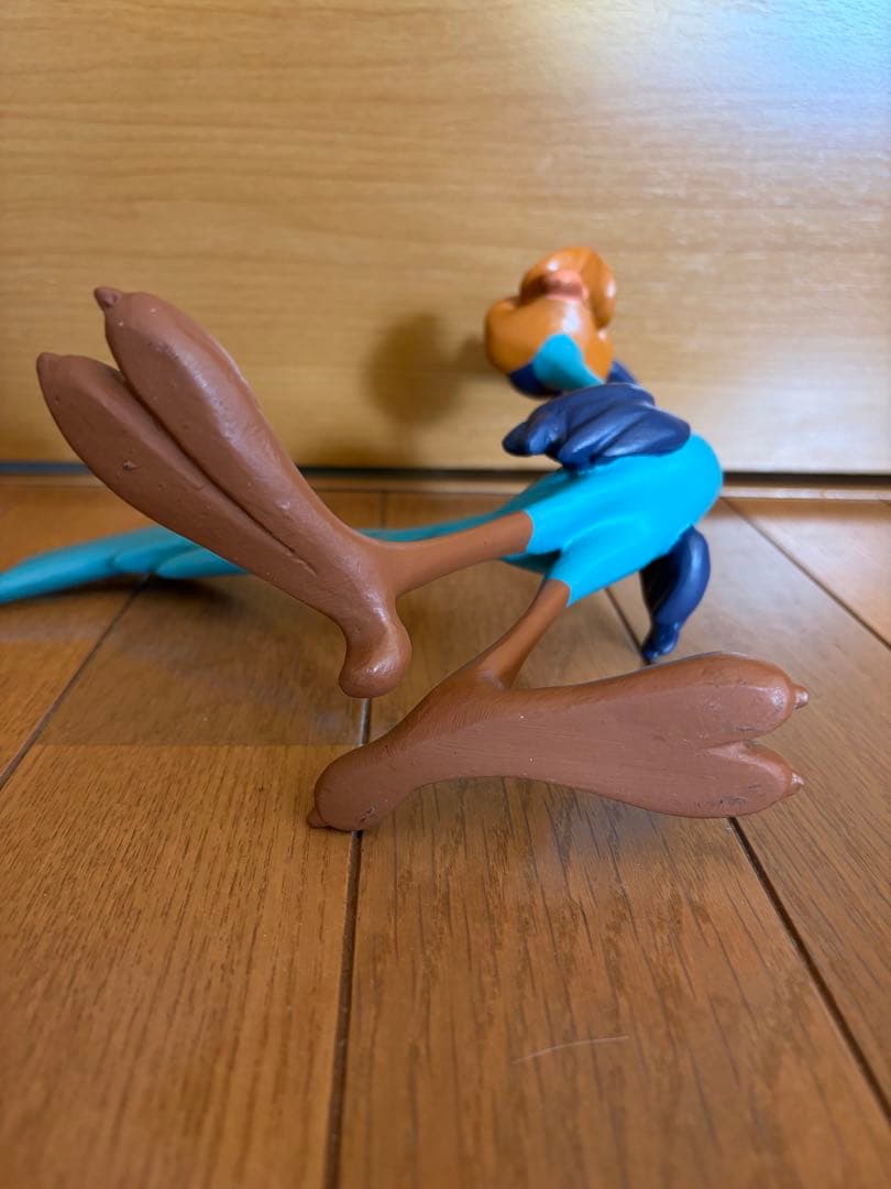 日*9様 2000年ロードランナー　フィギュア