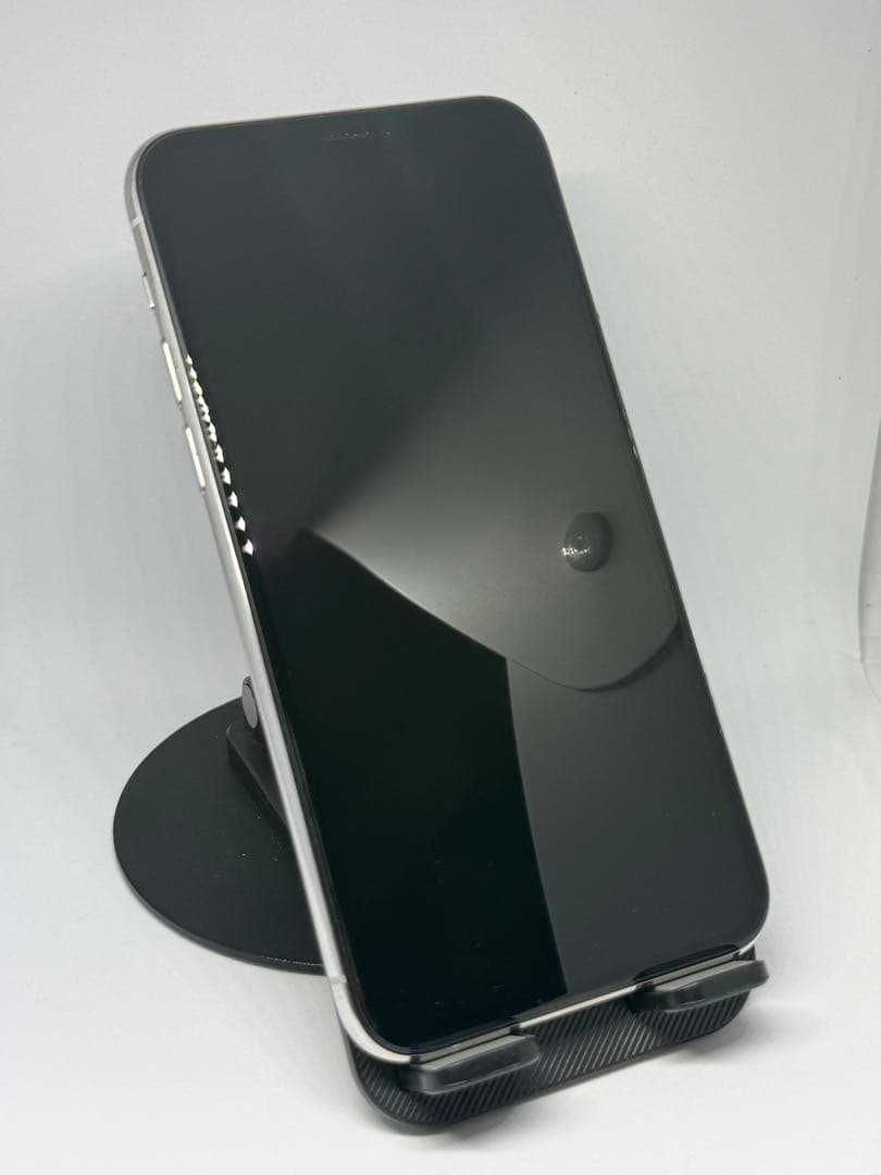 iPhone 11pro シルバー　MWC82J/A