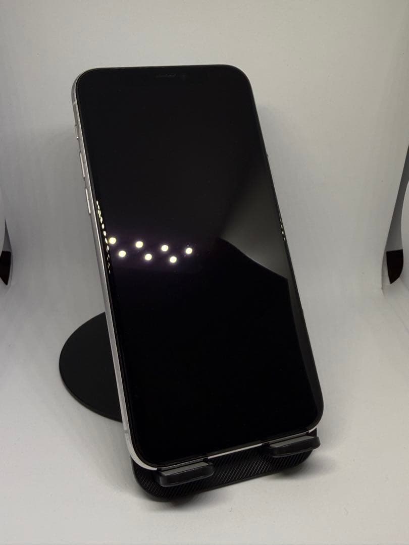 iPhone 11pro シルバー　MWC82J/A