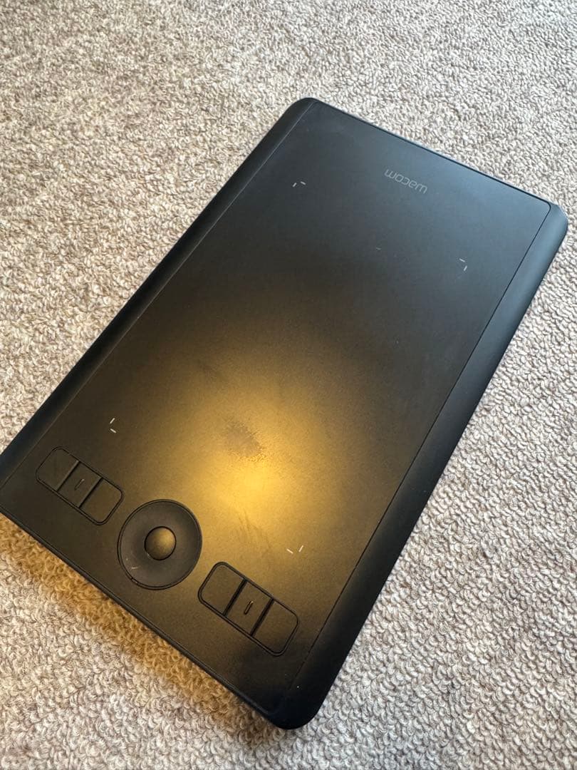 ワコム ペンタブレット Wacom Intuos Pro Sサイズ