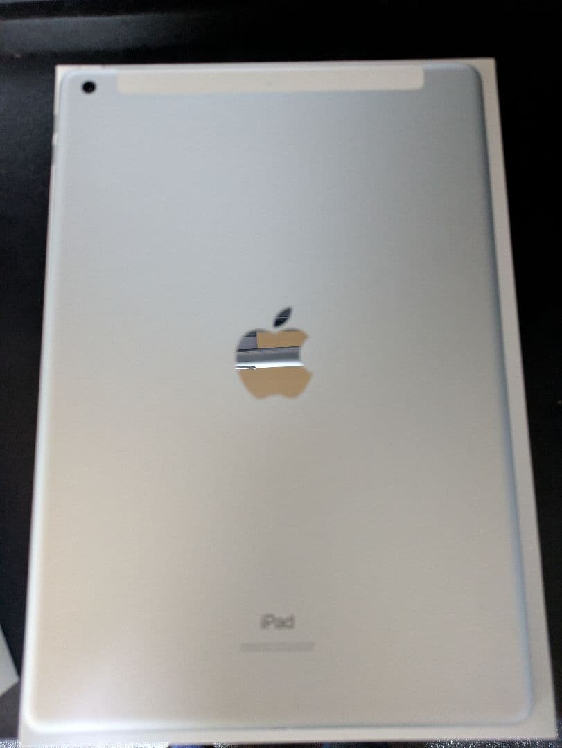 Apple iPad 第7世代32G　wifi+Cellular 箱付き