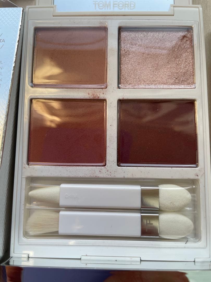 【美品】トム フォード アイ カラー クォード 01SN シャレーミンク