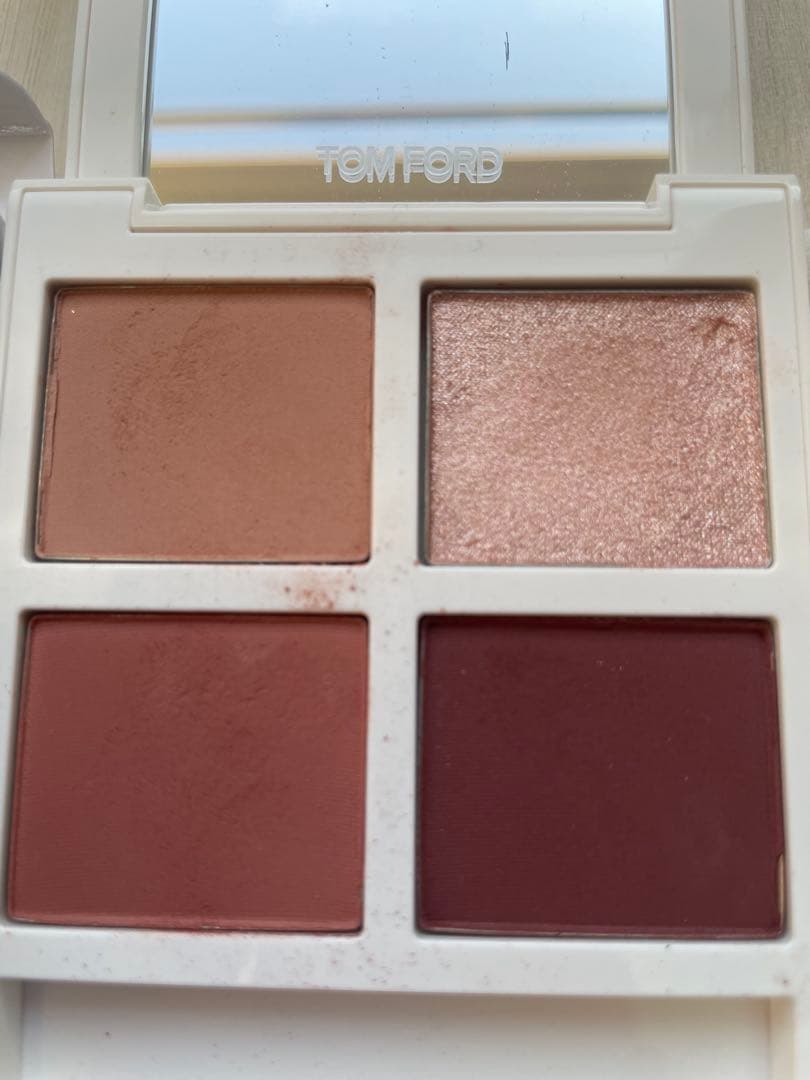 【美品】トム フォード アイ カラー クォード 01SN シャレーミンク