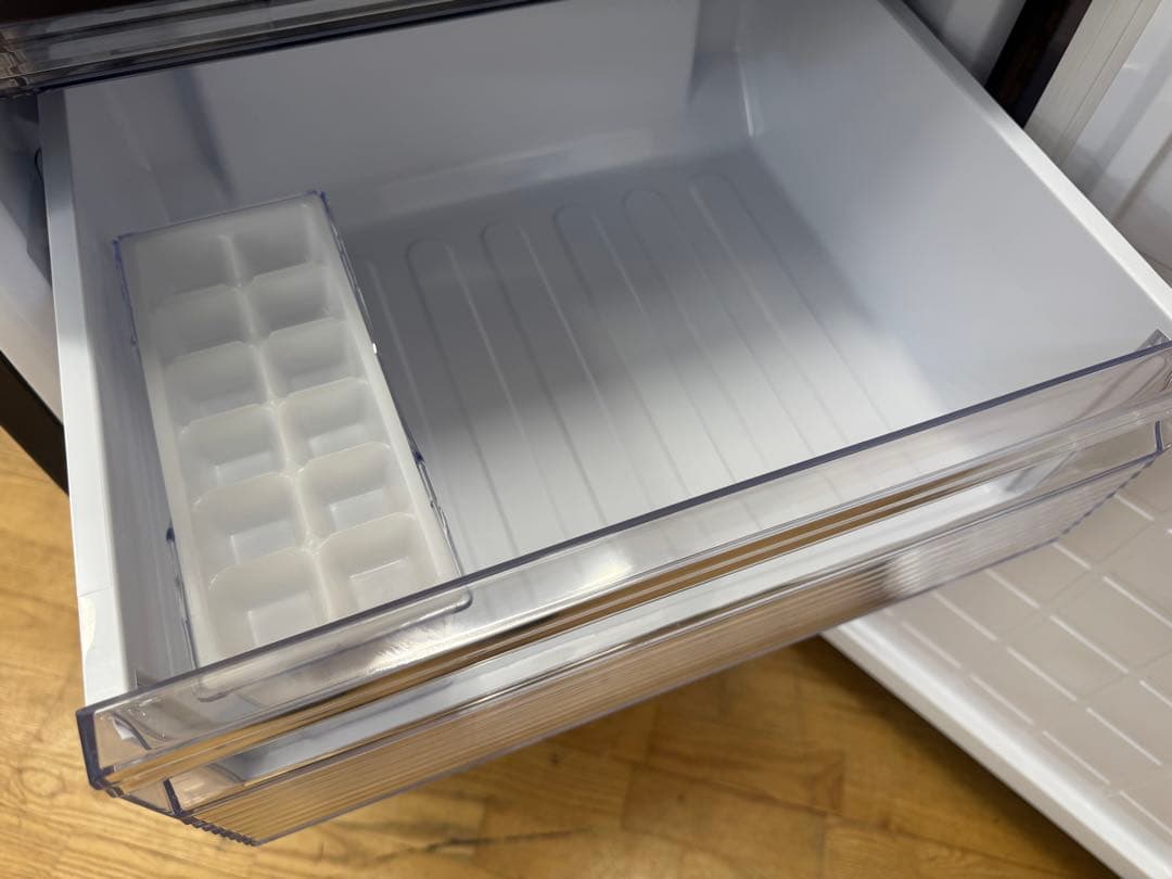 F058 超美品　SHARP 冷蔵庫 2024年製 280L 右開き