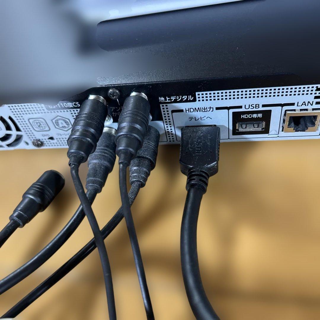 東芝ブルーレイレコーダー DBR-W508 2018年製