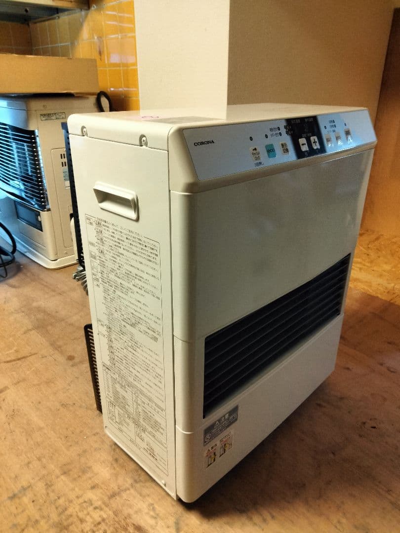 札幌発コロナFF温風石油ストーブ！品番「FF‐VG4214S」2014年式中古品