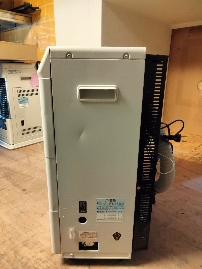 札幌発コロナFF温風石油ストーブ！品番「FF‐VG4214S」2014年式中古品