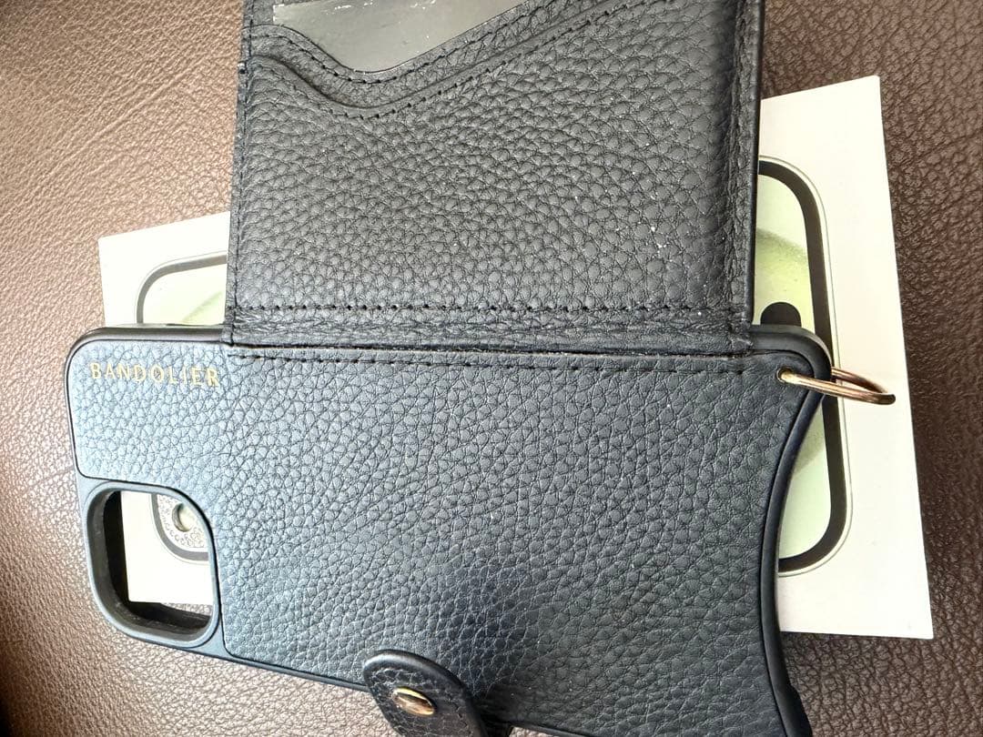 BANDOLIER ブラックレザー iPhoneケース