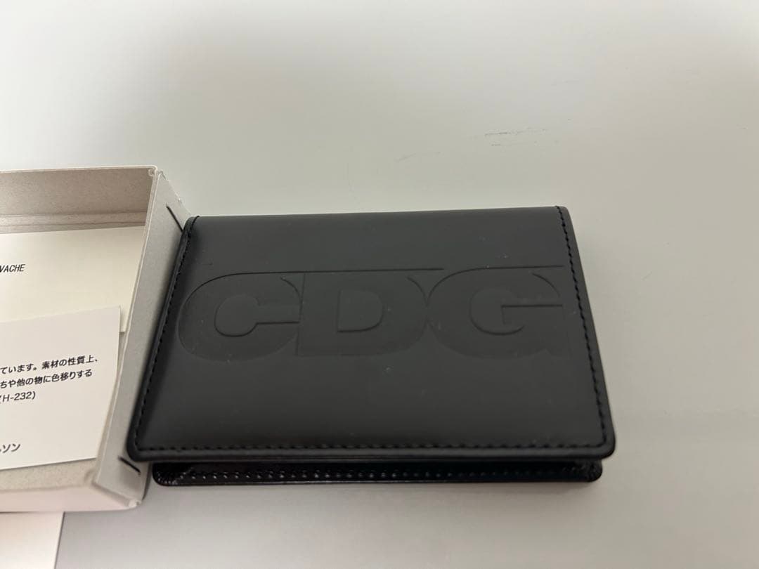 開封　CDG COMME des GARÇONS コムデギャルソン　カードケース