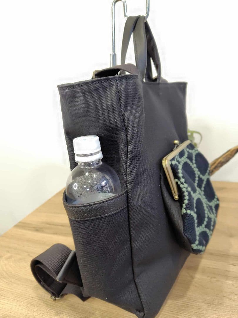 ミナペルホネン/タンバリンネイビー×LBがま口ポケット/A4トートリュック