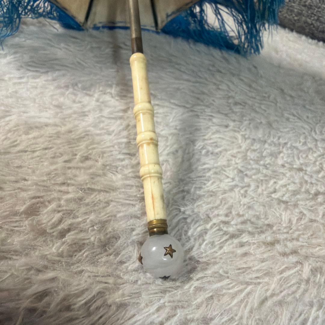 アンティーク小型傘 青いフリンジ付き