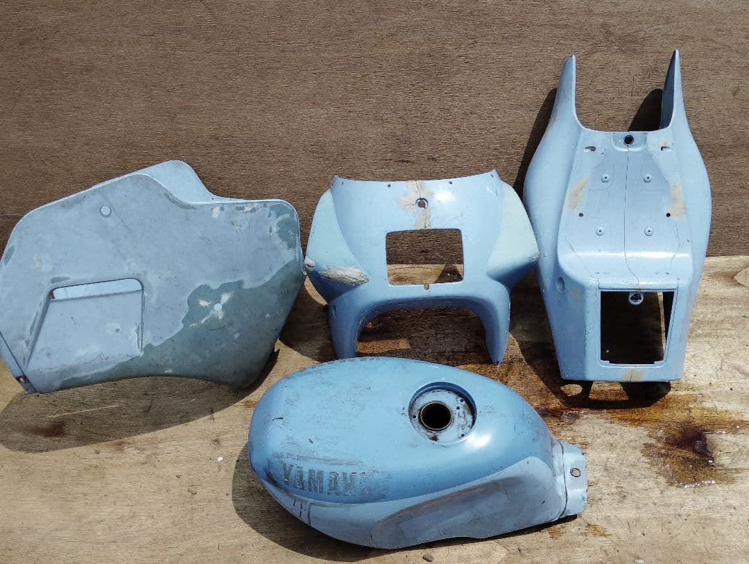本日特別値下げバイクタンク 5点セット YAMAHA　ＹＳＲ５０/８０バラ売り✕