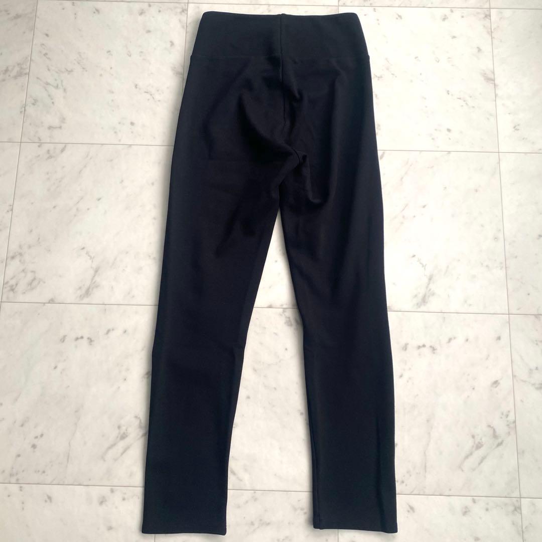 美品 エブリデイアイライク 2024 New Moist Warmレギンスパンツ