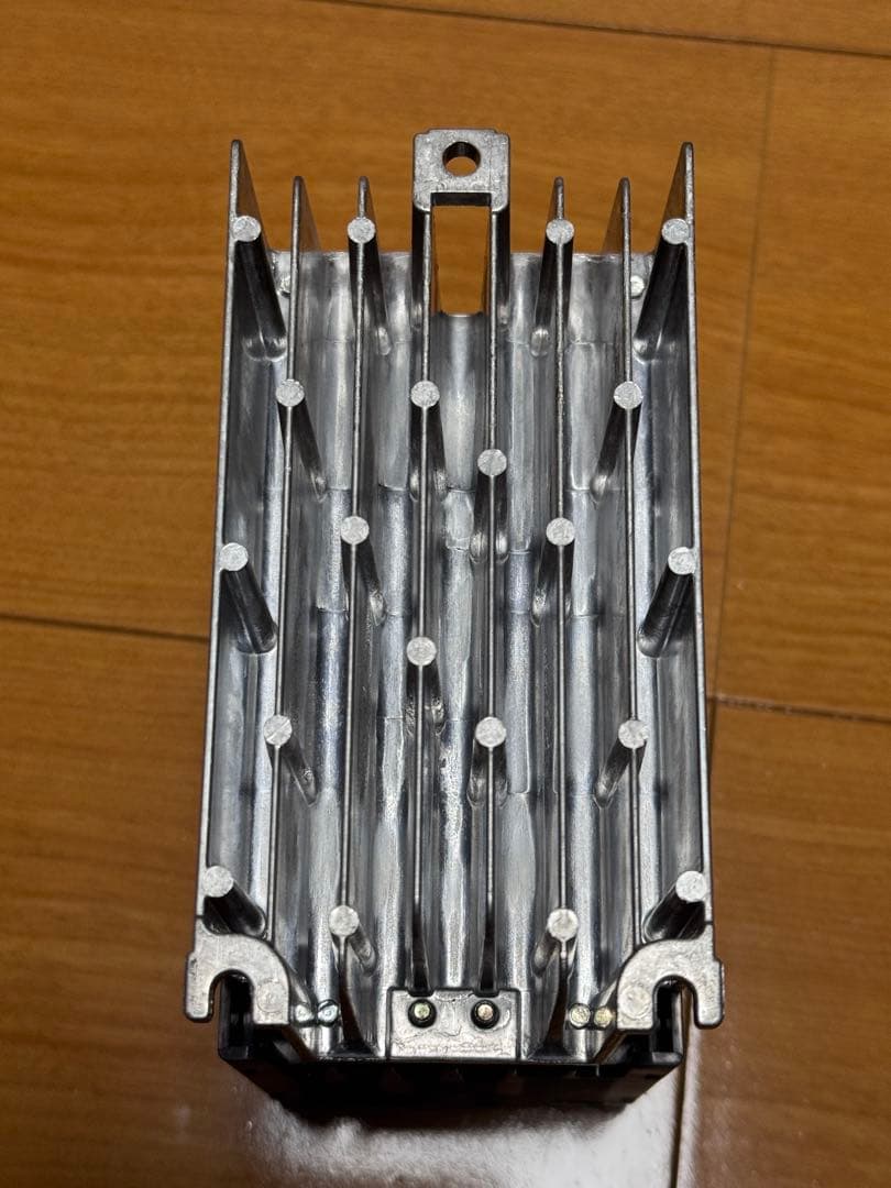 9専用 三菱　インバータ　FR-D710W-0. 4K　本体のみ　元箱なし