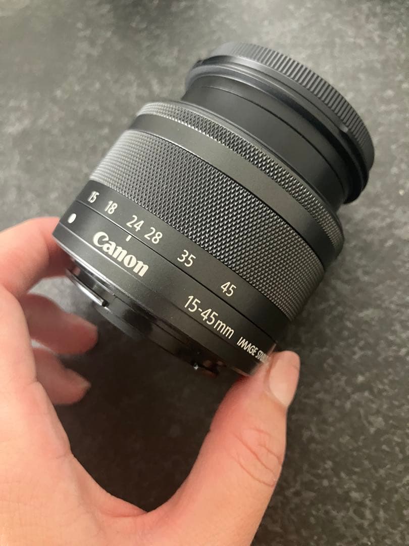 Canon キャノン EOS kiss M ダブルレンズ キット　一眼